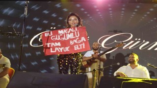 Alaçamda Yaz Festivali coşkusu: Öykü Gürman konseri