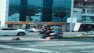 Alanyada yaya yolları ve kaldırım işgali yapan motosikletlere 136 bin TL ceza