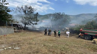 Alevlere teslim olan ev küle döndü