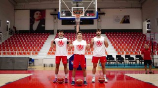 Aliağa Petkimspordan 3 takviye