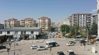 Altaylı ve Oğuz caddeleri yeniliyor