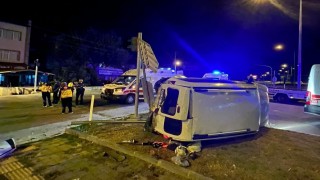 Amasyada hafif ticari araç ile ambulans çarpıştı: 5 yaralı