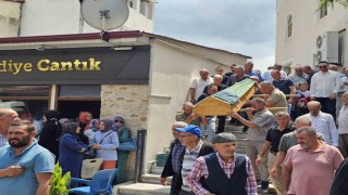 Ambulans kazasında hayatını kaybeden felçli kadın son yolculuğuna uğurlandı