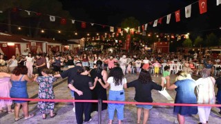 Anadolunun renkleri Kepez Uluslararası Kültür Festivalinde