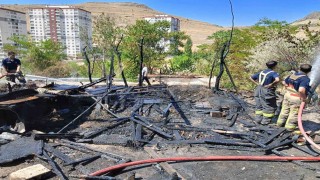 Ankarada çıkan yangında 33 kanatlı hayvan telef oldu