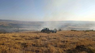 Ankarada otluk alanda yangın