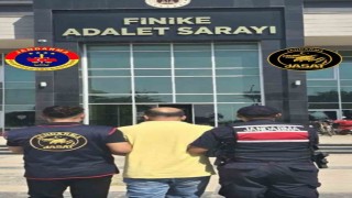 Antalyada 72 saatte 184 aranan şahıs yakalandı
