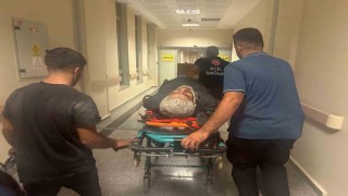 Araç bakım kanalına düşerek yaralandı