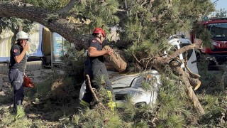 Aracıyla düz yolda giderken kabusu yaşadı