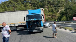 Arızalanan tır İzmir - Manisa yolunu kapattı