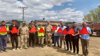 Arpaçayda jandarma çiftçileri bilgilendirdi