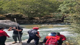 Avaşin Deresinde kaybolan çocuğu arama çalışmaları yeniden başladı