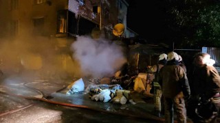 Avcılarda çorap üretim atölyesi alevlere teslim oldu