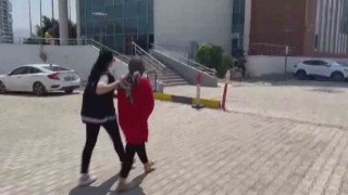 AVMde 5 farklı mağazadan kıyafet ve ayakkabı çaldı