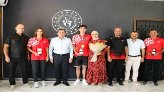 Avrupa Şampiyonuna coşkulu karşılama