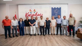 Aydındaki CHPli Belediye Başkanları Kuşadasında bir araya geldi