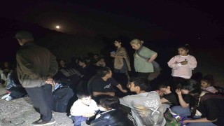 Ayvacıkta 32 kaçak göçmen yakalandı