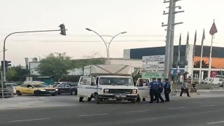 Baba, tartıştığı oğlu ile arkadaşını silahla yaraladı