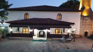 Bafrada camiden hasır çalındı