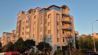 Bahçeşehirde karısını silahla ağır yaralayan şahıs, ardından silahı kendi kafasına dayadı