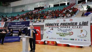 Bakan Bak: Diyarbakıra yaklaşık 3.5 milyar lira spor yatırımı, tesis yatırımı yapacağız