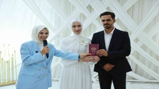 Bakan Göktaş, genç çiftin nikah şahidi oldu
