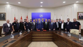 Bakan Işıkhan: 11 hizmet kolunun tamamında imzalarımızı attık