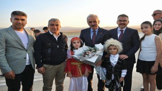 Bakan Uraloğlu hızlı demiryolu hattı temel atma töreni için Iğdıra gitti