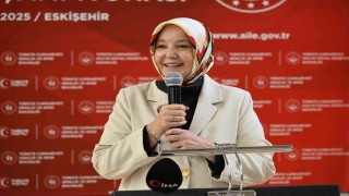 Bakan Yardımcısı Yenigün, Eskişehirde voleybol şampiyonası açılışına katıldı