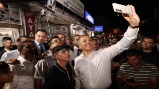 Bakan Yerlikaya Ağrıda esnafla buluştu