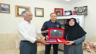 Bakan Yerlikaya, Cumhurbaşkanı Erdoğanın şehit ailelerine yazdığı mektubu okudu