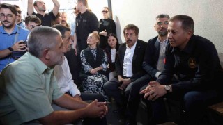 Bakan Yerlikaya Erzurumda esnafı ziyaret etti