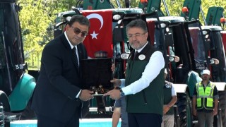 Bakan Yumaklı: DSİ Makine Parkı, 3 bin 925 adede ulaşan makine ve ekipman sayısıyla afet bölgelerinde hızlı müdahale kabiliyeti sağlıyor