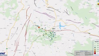 Balıkesirde 6.1 büyüklüğündeki depremin ardından 237 artçı deprem meydana geldi