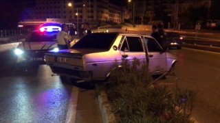 Balıkesirde alkollü ve ehliyetsiz sürücü kaza yaptı