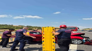 Balıkesirde otoyolda zincirleme trafik kazası: 8 yaralı