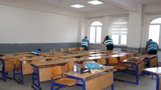 Balıkesirdeki okullar el birliğiyle yenilendi: Denetimli serbestlik yükümlülerinden eğitime katkı