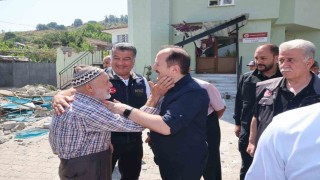 Balıkesirin Sındırgı ilçesinde deprem sonrası çalışmalar sürüyor