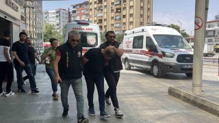 Balkondan ateş açıp belediye işçisini engelli bıraktı