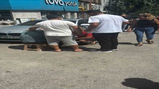 Bandırmada motosikletin çarptığı yaşlı kadın ağır yaralandı