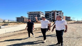 Başkan Akın Ergenekon Mahallesinde incelemelerde bulundu