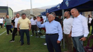 Başkan Büyükkılıç; Kayserispor - Alanyaspor hazırlık maçını izledi