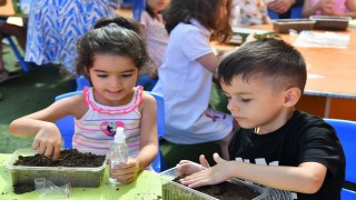 Başkan Geçit, Toprağa dokunan her çocuk, geleceğe umut olur