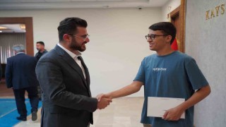 Başkan Okandan, YKS Sayısal Türkiye 3.sü ile  bir araya geldi