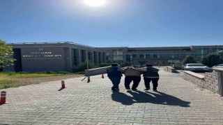 Batmanda sürekli araç değiştirerek izini kaybettirmeye çalışan hırsızlık zanlısı yakayı ele verdi