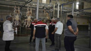 Bayburtta belediyeye ait mezbahada denetim yapıldı