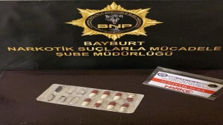 Bayburtta bir miktar uyuşturucu ele geçirildi