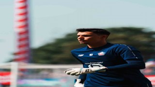 Berke Özer, Lille formasıyla ilk maçına çıktı