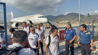 Beşiktaş, Gazipaşa-Alanya Havalimanına geldi
