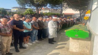 Bıçaklı saldırıda hayatını kaybeden taksi şoförü toprağa verildi